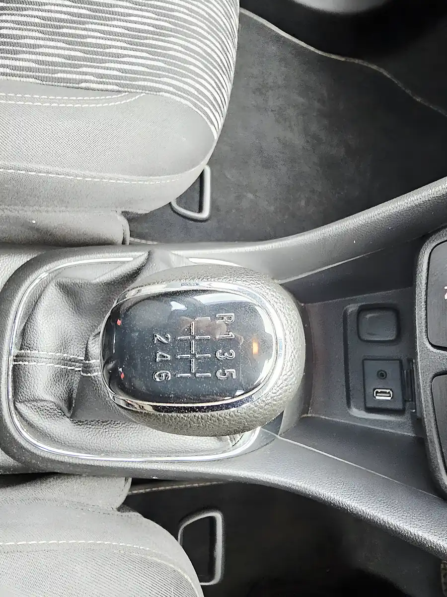Used 2016 Vauxhall Mokka Exclusiv White - Interior and Exterior details 11