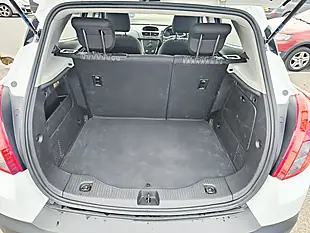 Used 2016 Vauxhall Mokka Exclusiv White - Interior and Exterior details 8