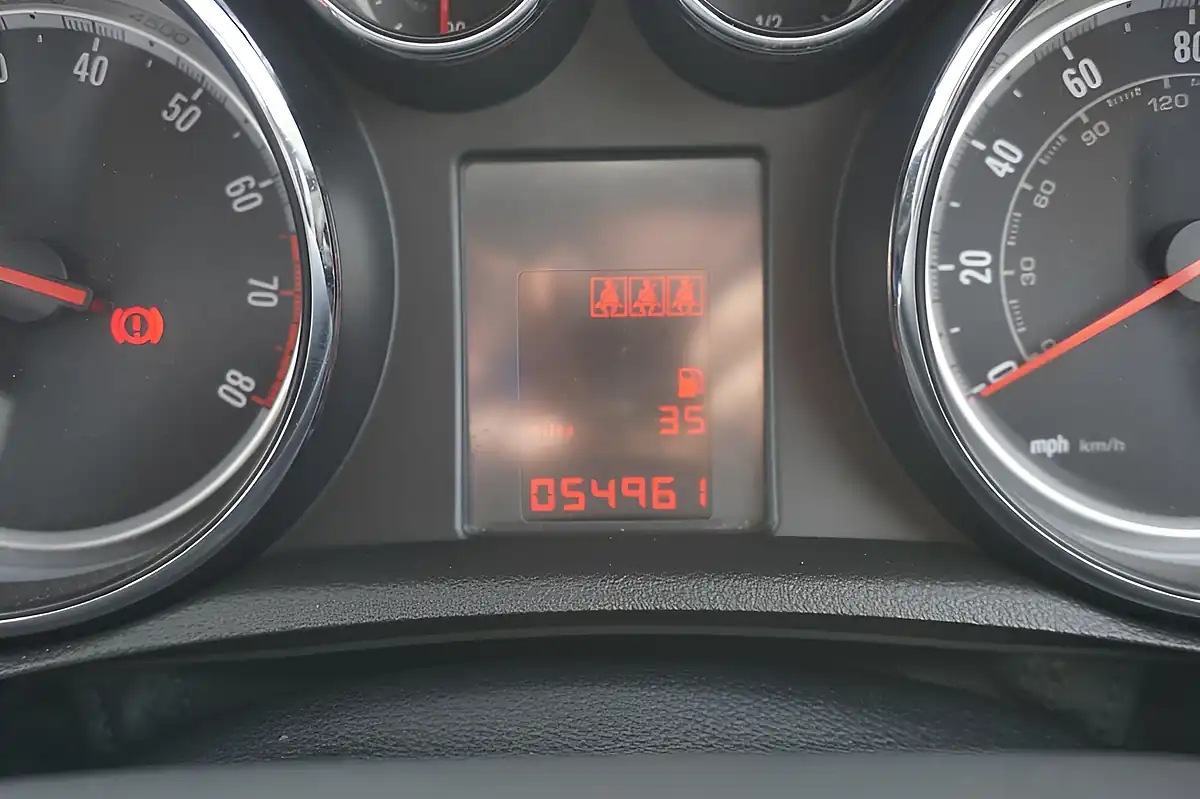 Used 2016 Vauxhall Mokka Exclusiv White - Interior and Exterior details 14