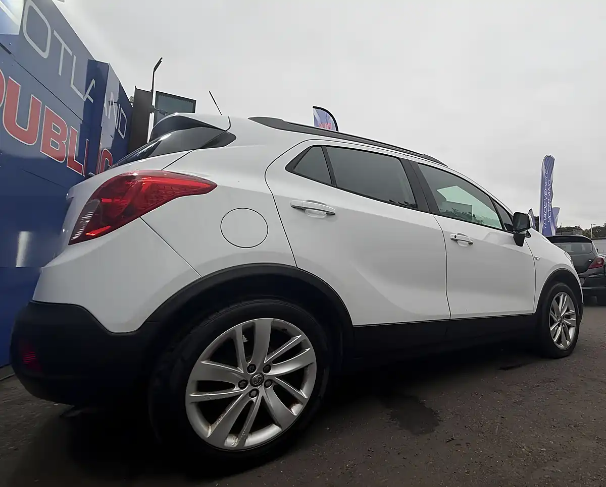 Used 2016 Vauxhall Mokka Exclusiv White - Interior and Exterior details 10