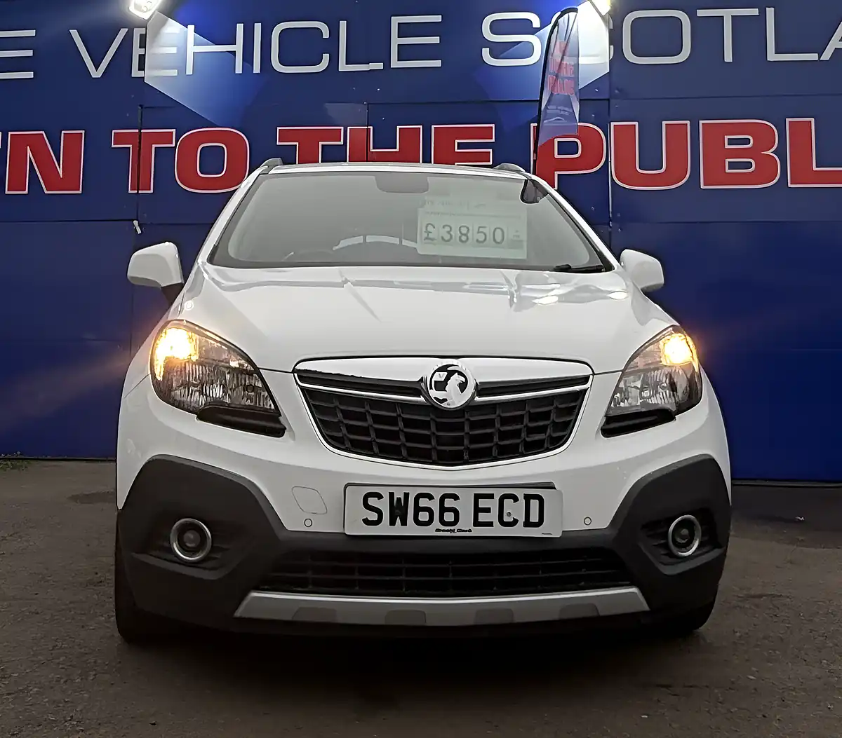 Used 2016 Vauxhall Mokka Exclusiv White - Interior and Exterior details 5