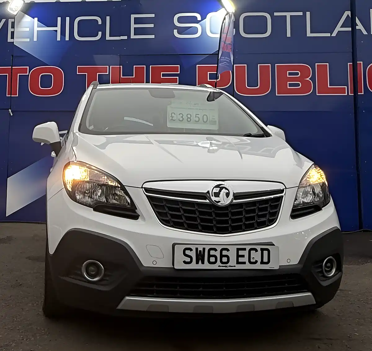 Used 2016 Vauxhall Mokka Exclusiv White - Interior and Exterior details 6