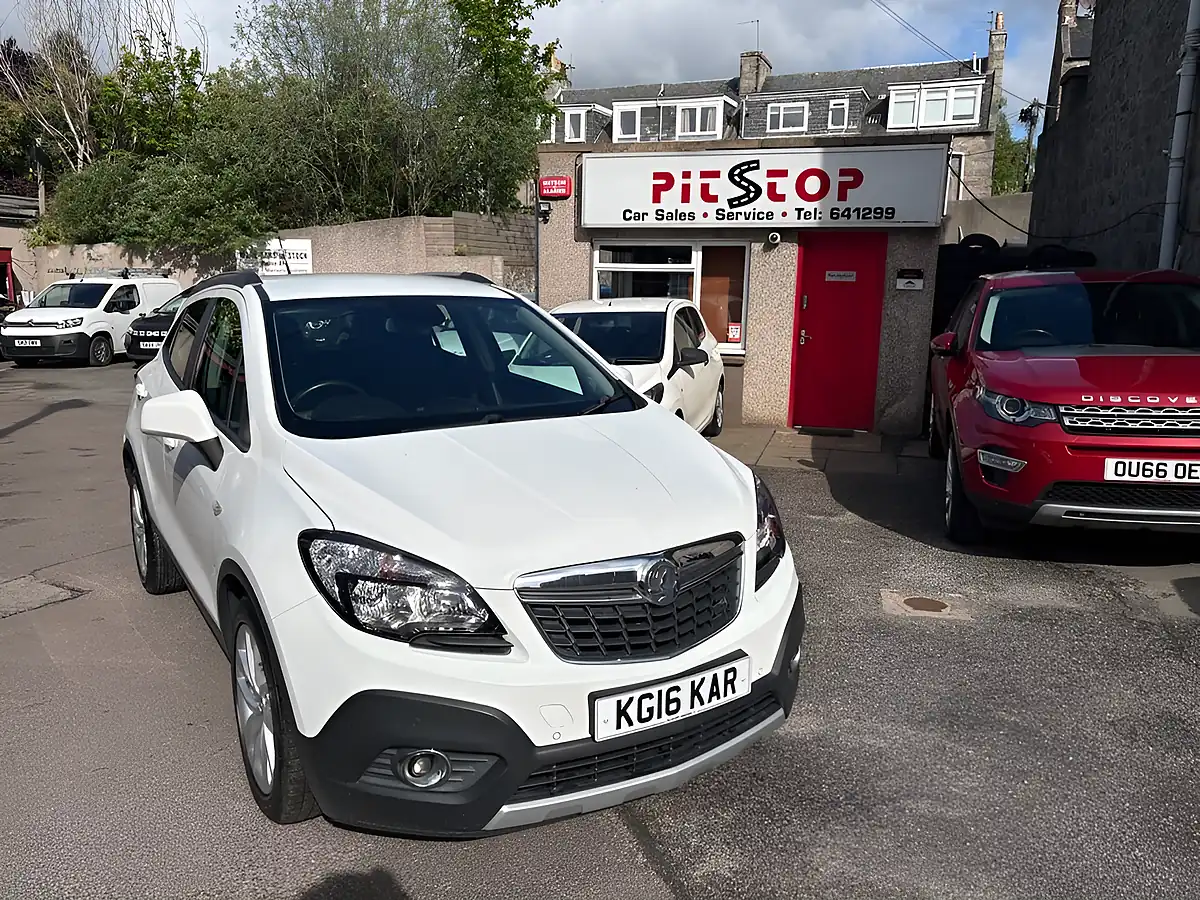 Used 2016 Vauxhall Mokka Exclusiv White - Interior and Exterior details 2
