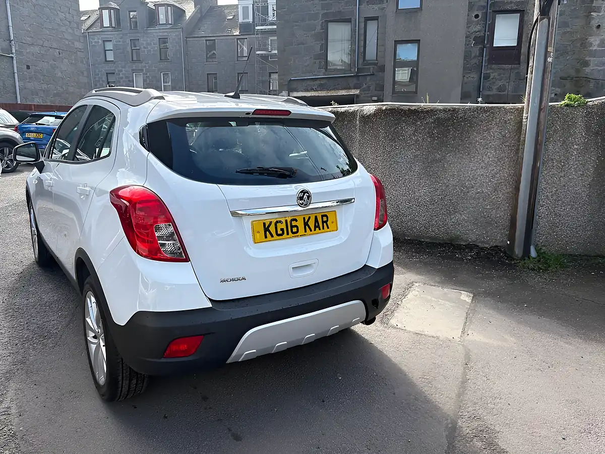 Used 2016 Vauxhall Mokka Exclusiv White - Interior and Exterior details 9