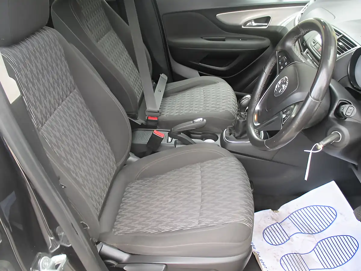 Used 2016 Vauxhall Mokka Exclusive Black - Interior and Exterior details 8