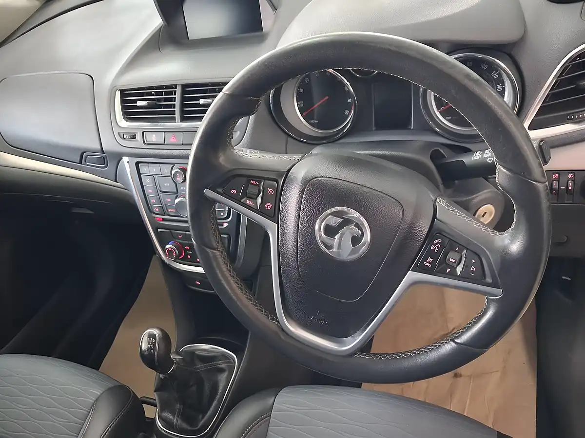 Used 2016 Vauxhall Mokka Limited Edition White - Interior and Exterior details 2
