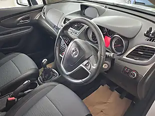 Used 2016 Vauxhall Mokka Limited Edition White - Interior and Exterior details 4