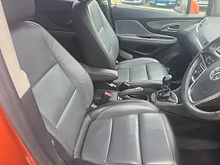 Used 2016 Vauxhall Mokka Se 4WD Orange - Interior and Exterior details 12