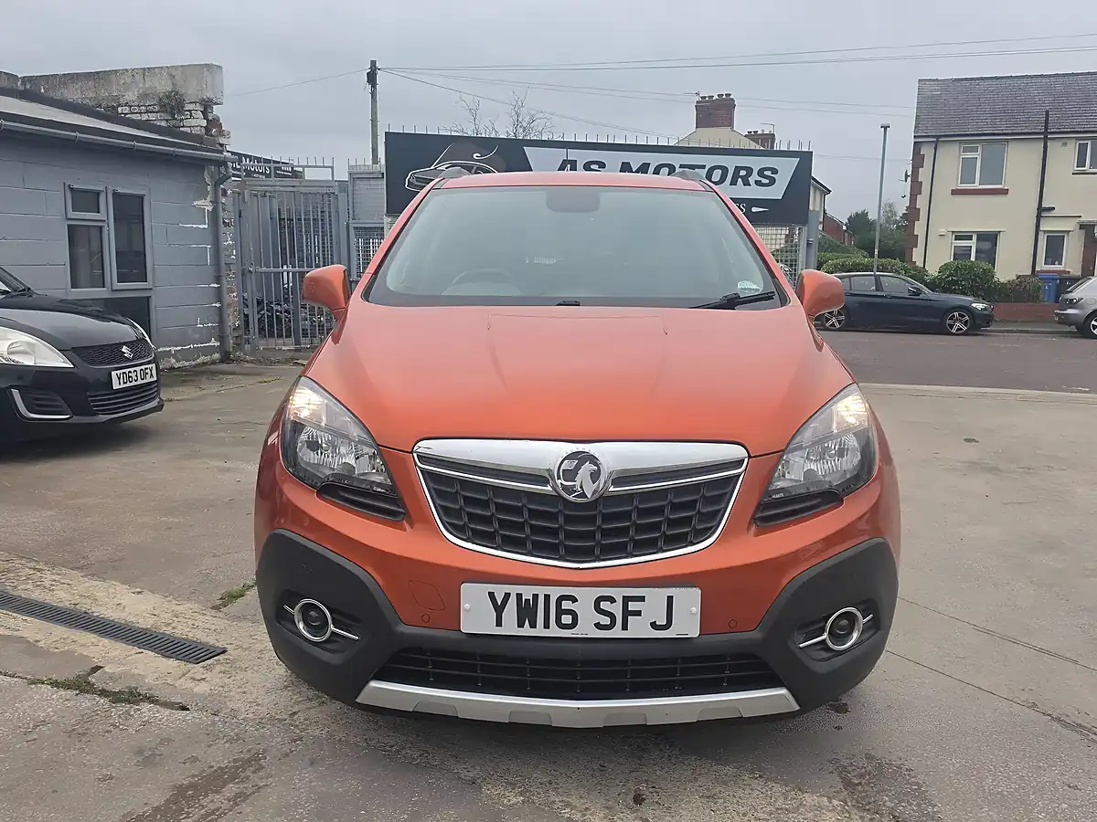 Used 2016 Vauxhall Mokka Se 4WD Orange - Interior and Exterior details 2