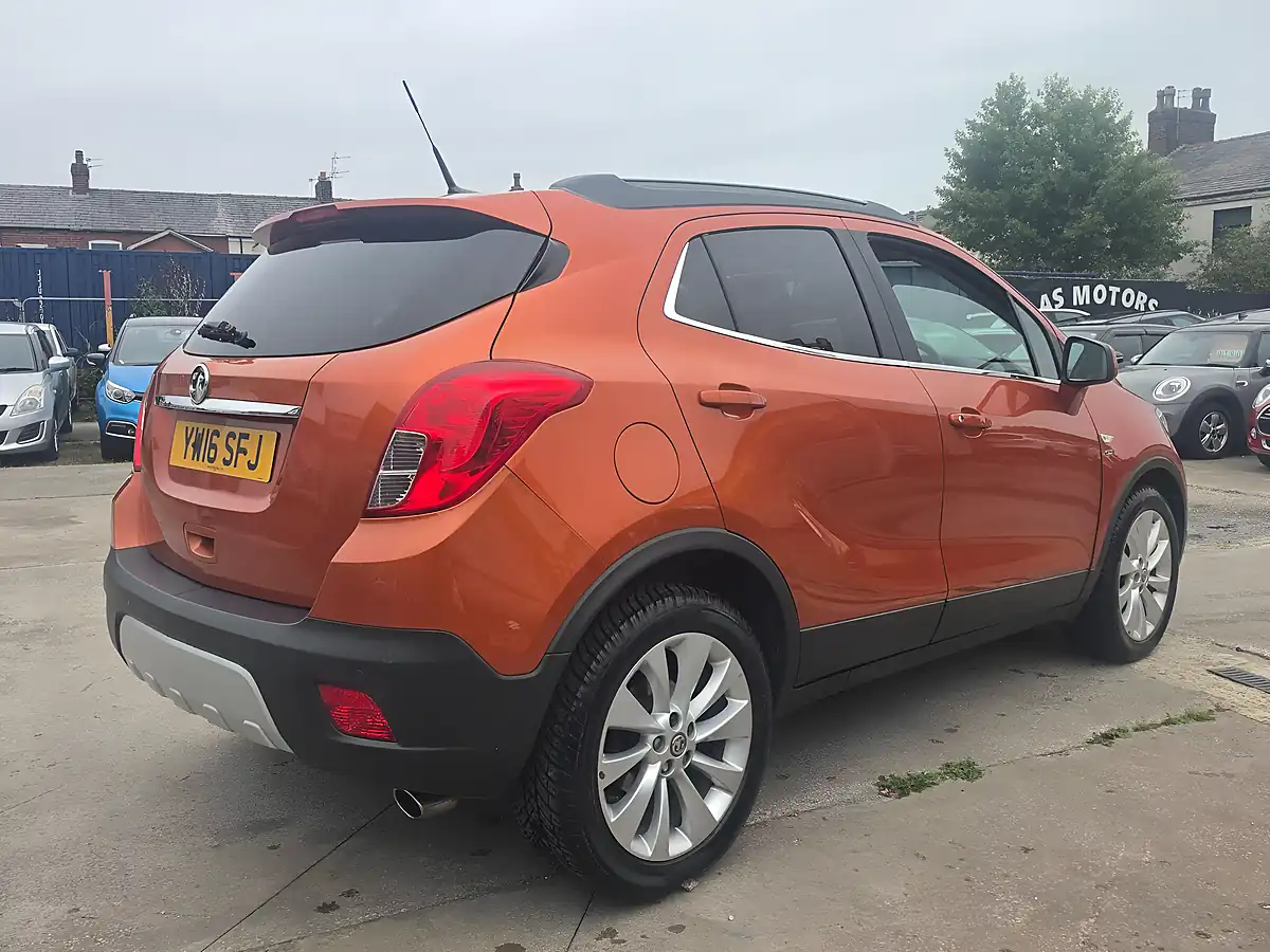 Used 2016 Vauxhall Mokka Se 4WD Orange - Interior and Exterior details 7