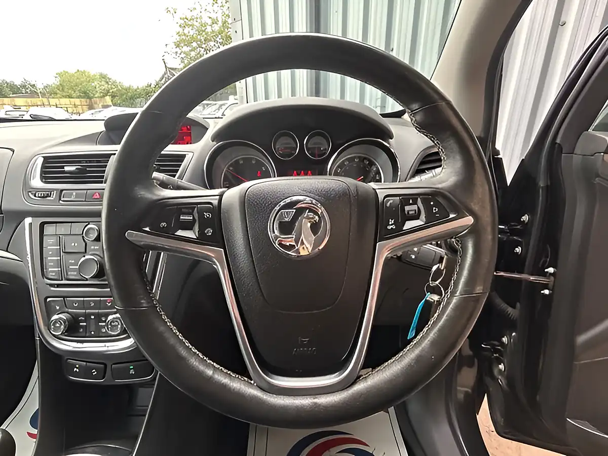 Used 2016 Vauxhall Mokka Se Black - Interior and Exterior details 12