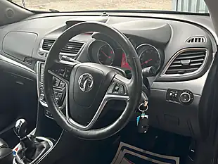 Used 2016 Vauxhall Mokka Se Black - Interior and Exterior details 13
