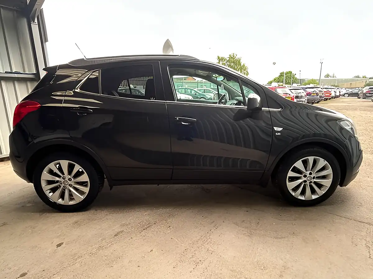 Used 2016 Vauxhall Mokka Se Black - Interior and Exterior details 8
