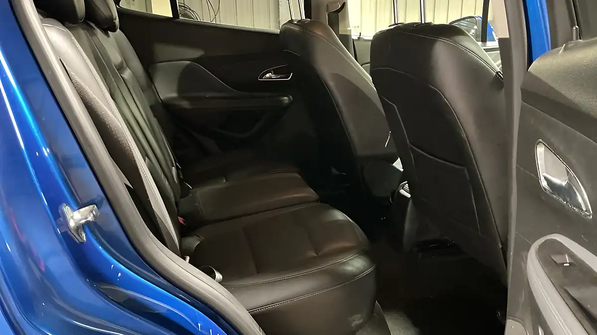 Used 2016 Vauxhall Mokka Se Blue - Interior and Exterior details 7