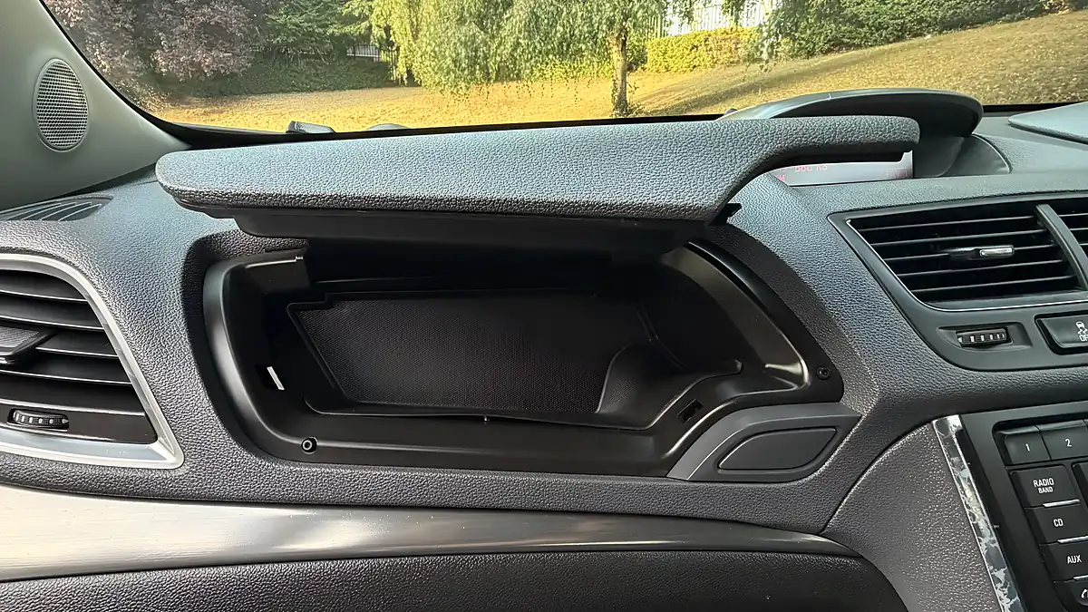 Used 2016 Vauxhall Mokka Se Blue - Interior and Exterior details 15