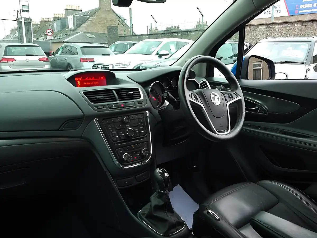 Used 2016 Vauxhall Mokka Se Blue - Interior and Exterior details 13