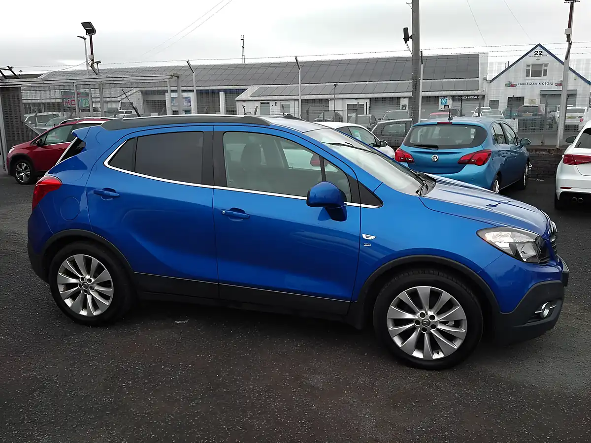 Used 2016 Vauxhall Mokka Se Blue - Interior and Exterior details 9