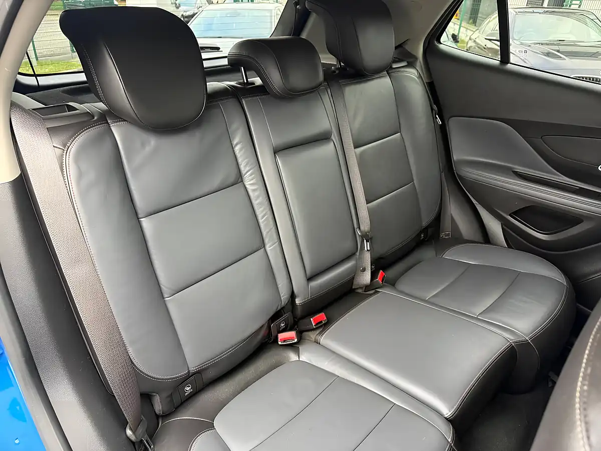 Used 2016 Vauxhall Mokka Se Blue - Interior and Exterior details 13