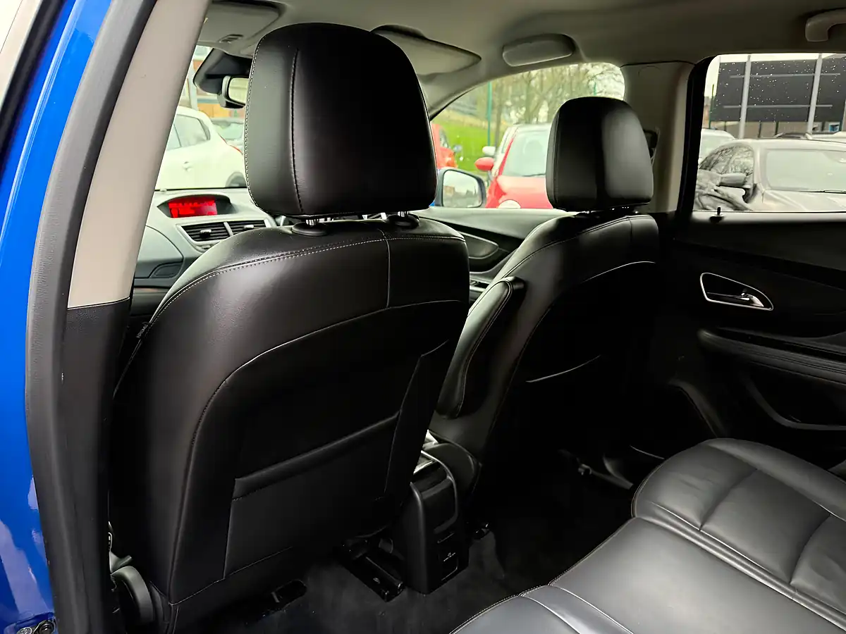 Used 2016 Vauxhall Mokka Se Blue - Interior and Exterior details 14