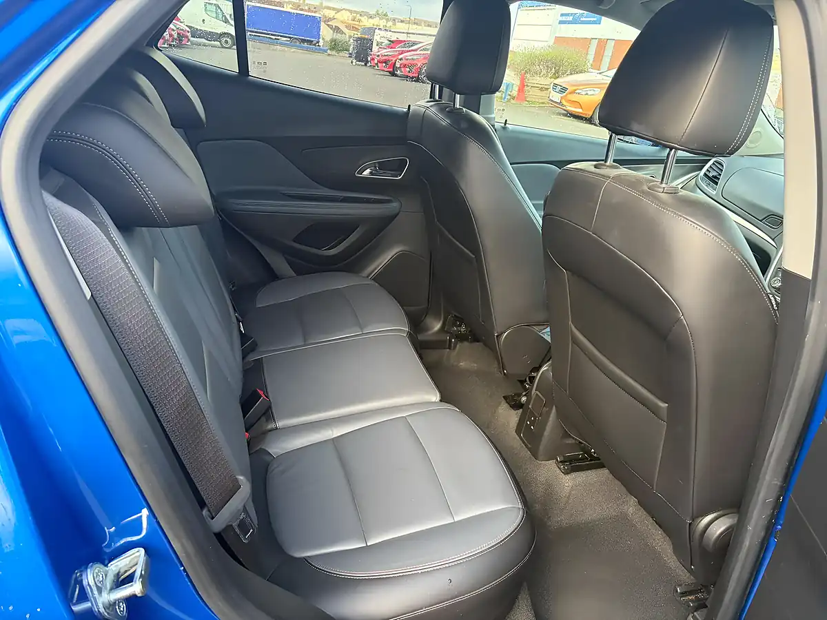 Used 2016 Vauxhall Mokka Se Blue - Interior and Exterior details 13