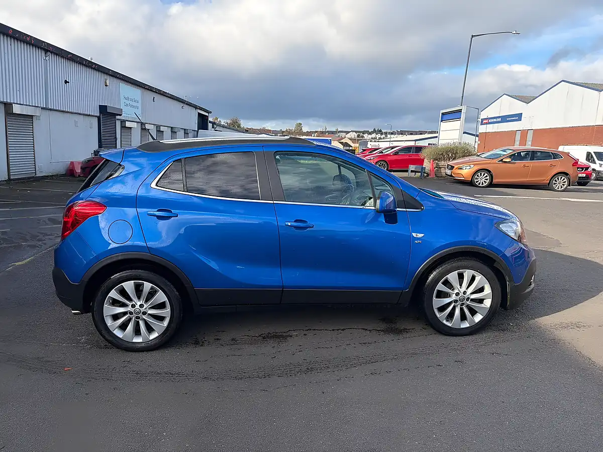 Used 2016 Vauxhall Mokka Se Blue - Interior and Exterior details 4