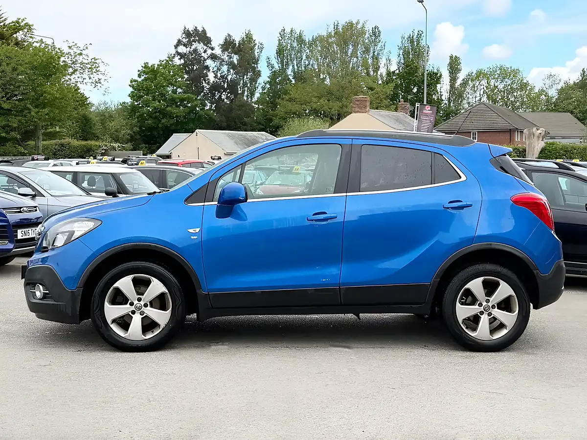 Used 2016 Vauxhall Mokka Se Blue - Interior and Exterior details 14