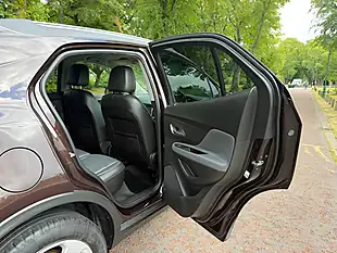 Used 2016 Vauxhall Mokka Se Brown - Interior and Exterior details 11