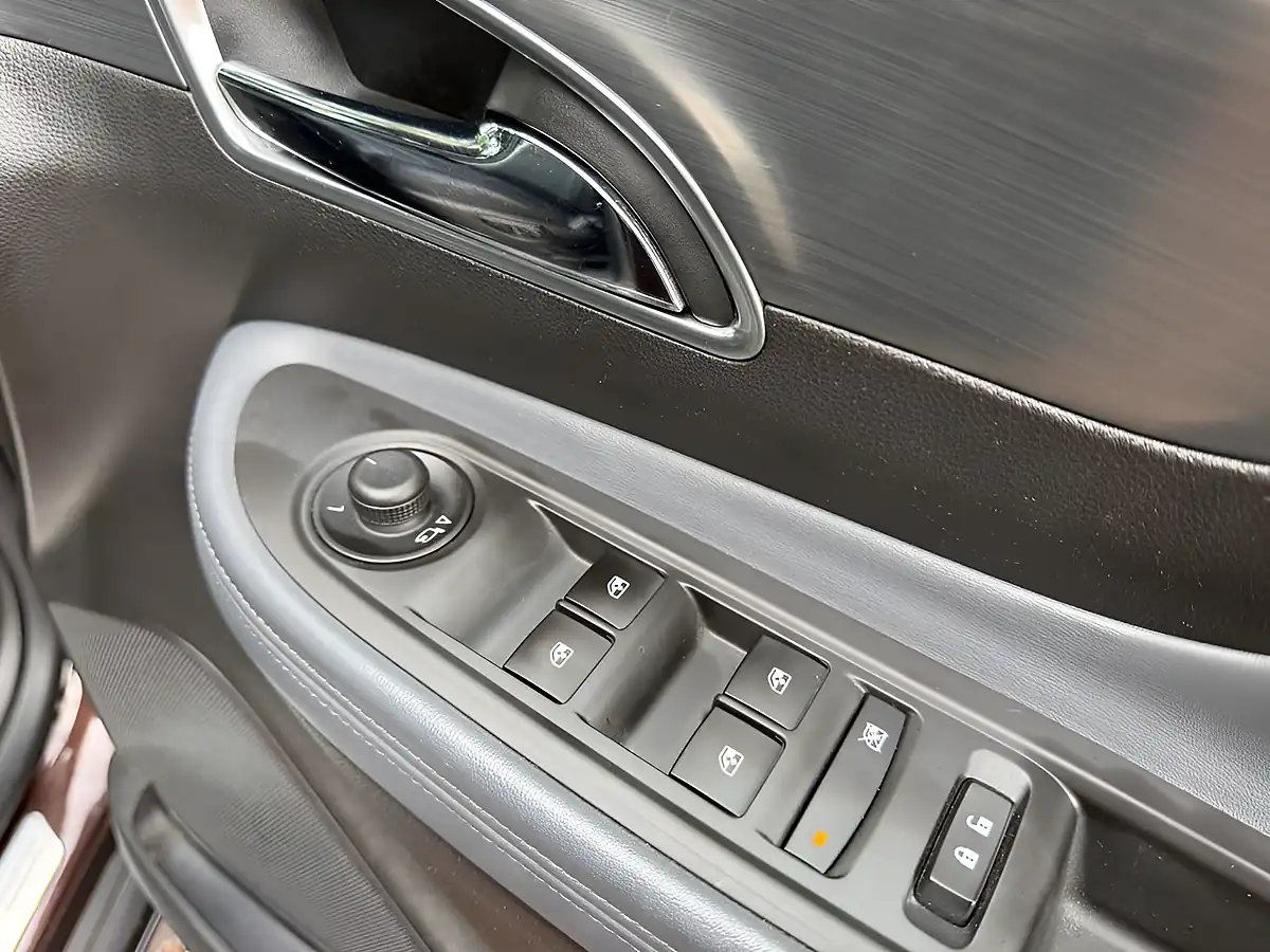 Used 2016 Vauxhall Mokka Se Brown - Interior and Exterior details 18