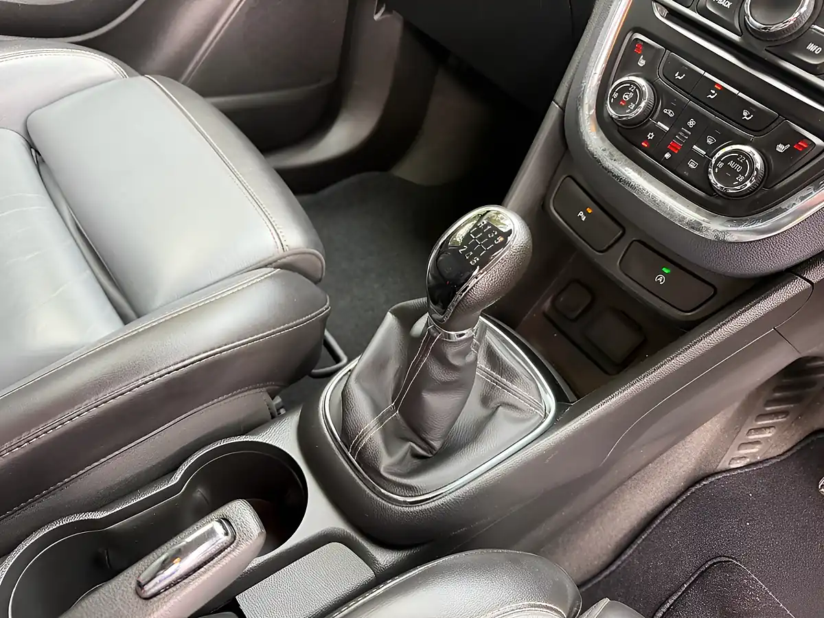 Used 2016 Vauxhall Mokka Se Brown - Interior and Exterior details 19