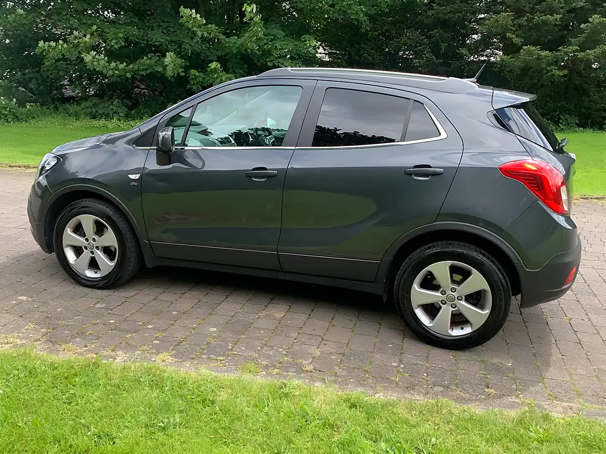 Used 2016 Vauxhall Mokka Se Grey - Interior and Exterior details 12