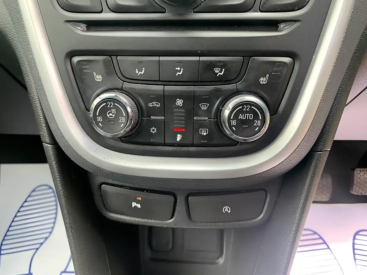 Used 2016 Vauxhall Mokka Se Grey - Interior and Exterior details 16