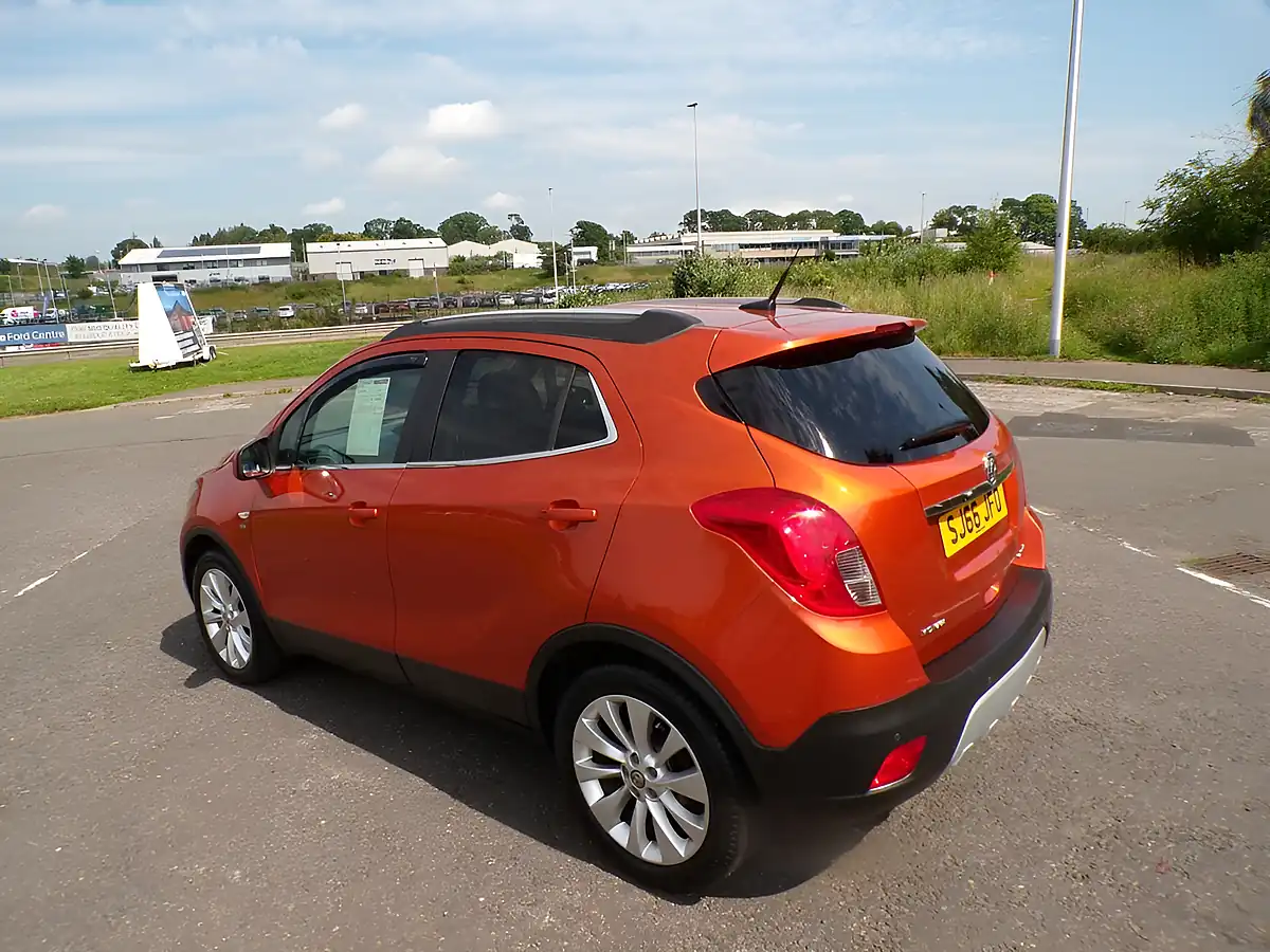 Used 2016 Vauxhall Mokka Se Orange - Interior and Exterior details 11