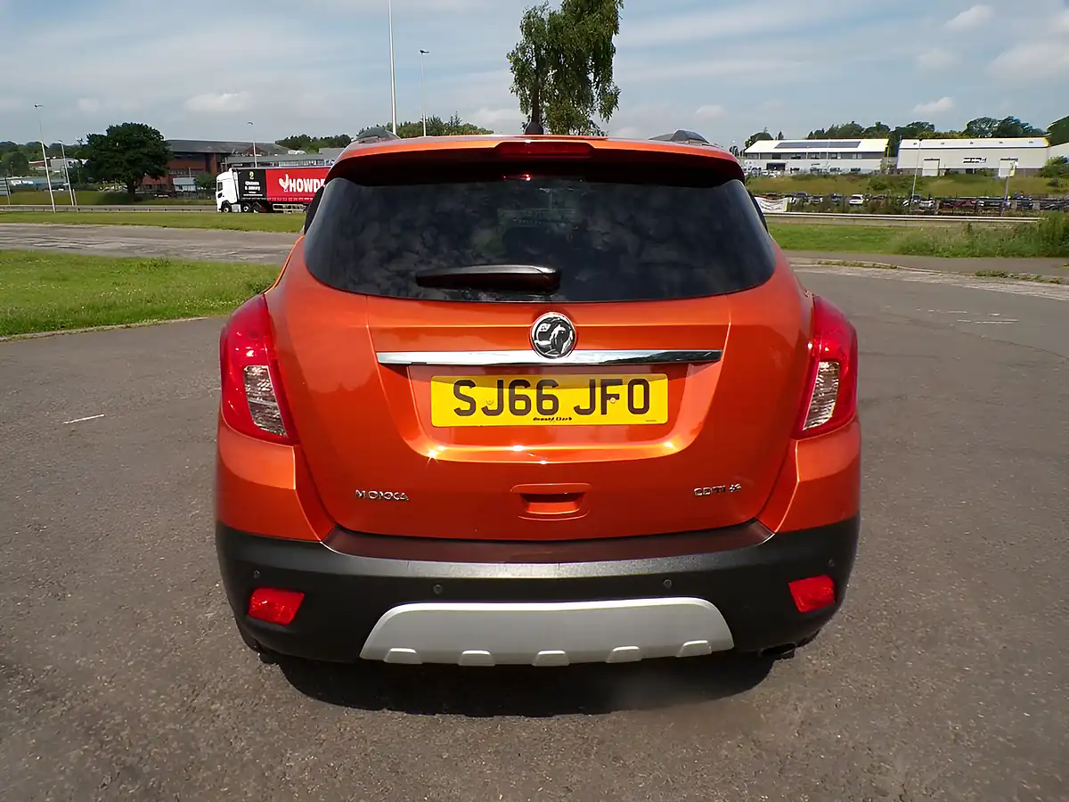 Used 2016 Vauxhall Mokka Se Orange - Interior and Exterior details 12