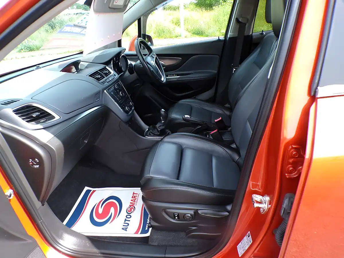 Used 2016 Vauxhall Mokka Se Orange - Interior and Exterior details 8