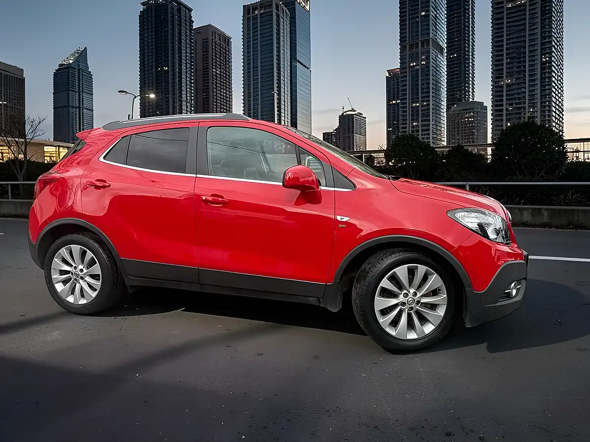 Used 2016 Vauxhall Mokka Se Red - Front View