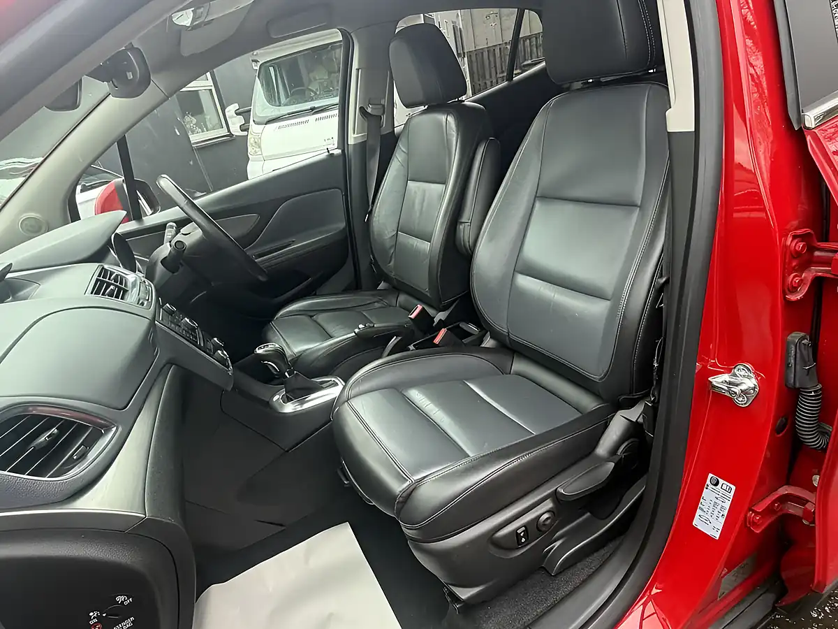Used 2016 Vauxhall Mokka Se Red - Interior and Exterior details 11
