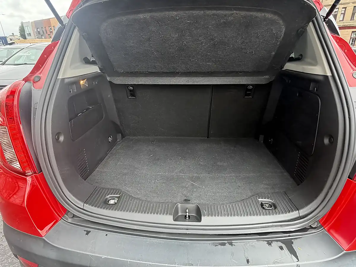 Used 2016 Vauxhall Mokka Se Red - Interior and Exterior details 14
