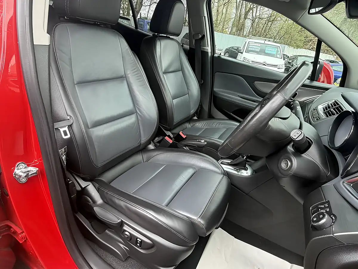 Used 2016 Vauxhall Mokka Se Red - Interior and Exterior details 17