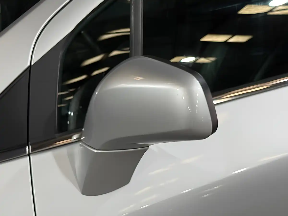 Used 2016 Vauxhall Mokka Se Silver - Interior and Exterior details 10