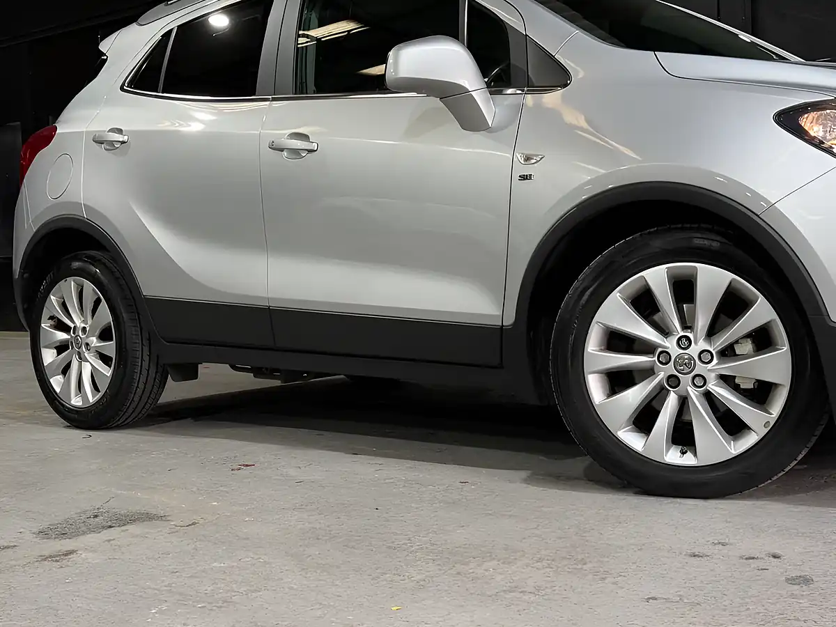 Used 2016 Vauxhall Mokka Se Silver - Interior and Exterior details 14