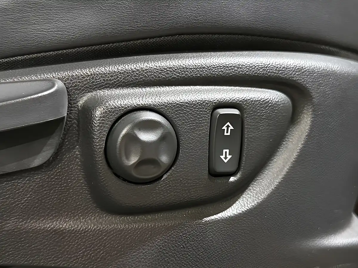Used 2016 Vauxhall Mokka Se Silver - Interior and Exterior details 16