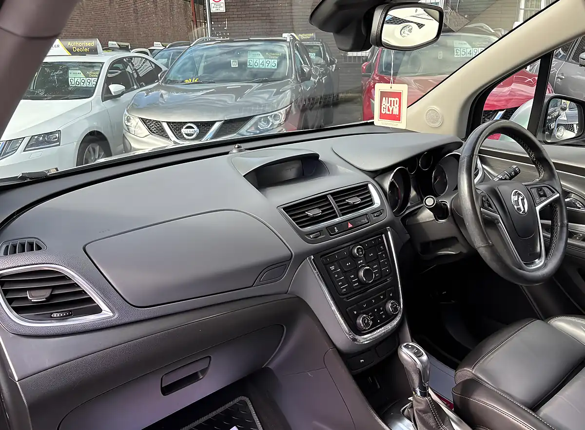 Used 2016 Vauxhall Mokka Se Silver - Interior and Exterior details 12