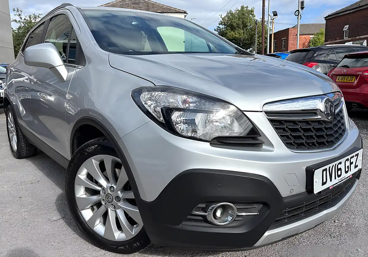 Used 2016 Vauxhall Mokka Se Silver - Interior and Exterior details 2
