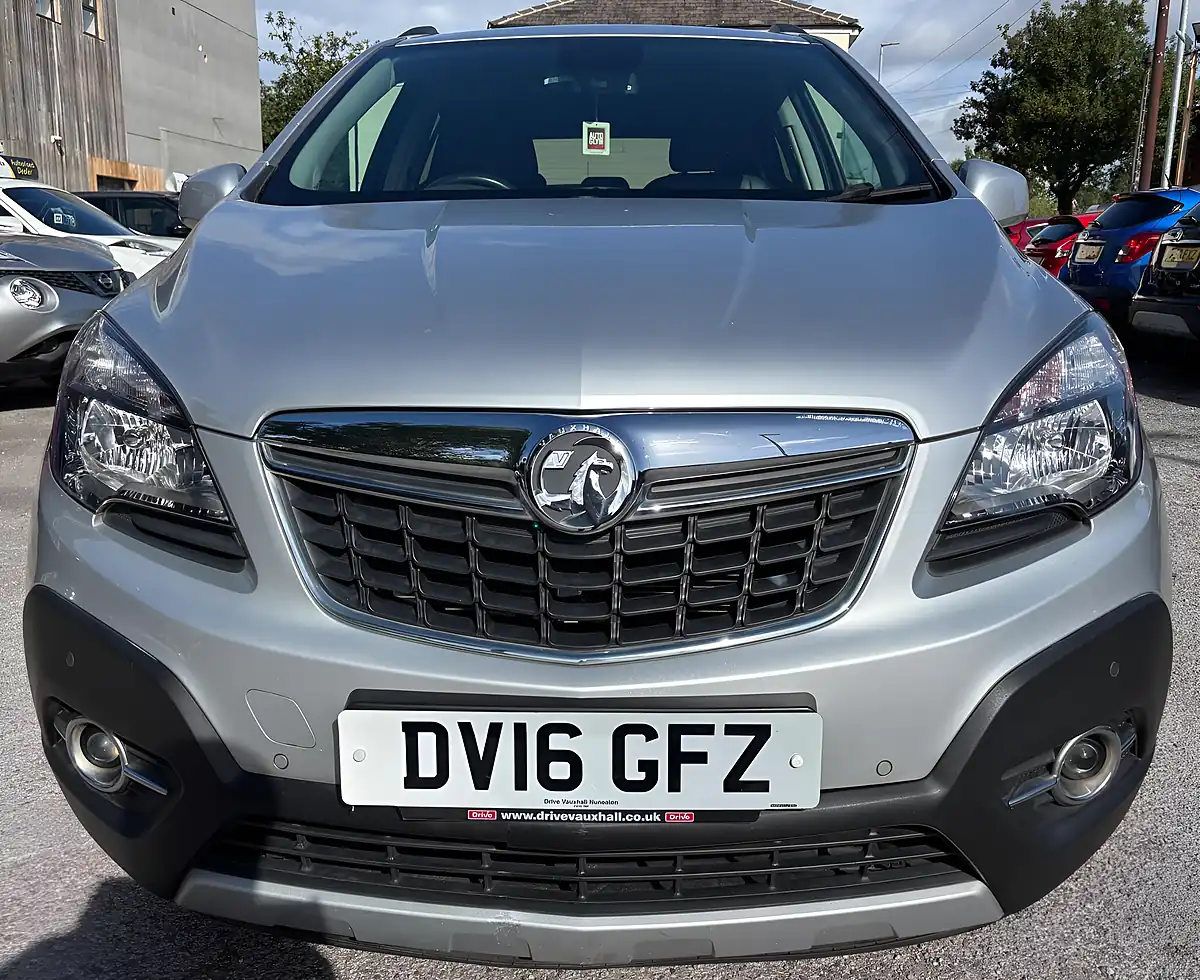 Used 2016 Vauxhall Mokka Se Silver - Interior and Exterior details 3