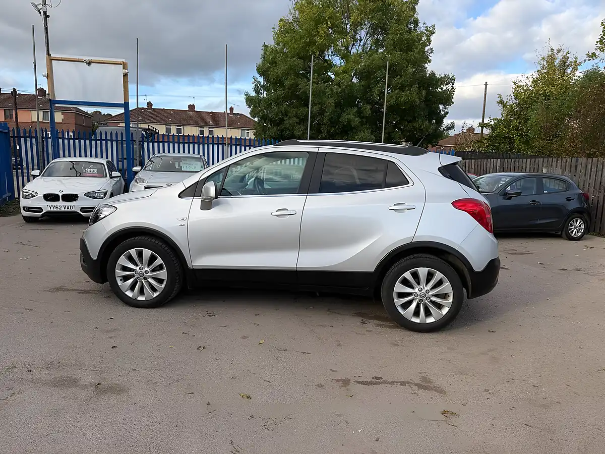 Used 2016 Vauxhall Mokka Se Silver - Interior and Exterior details 4