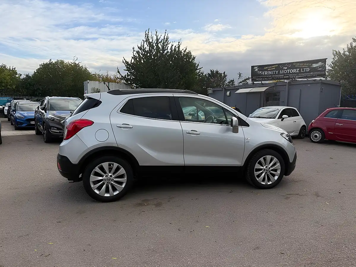 Used 2016 Vauxhall Mokka Se Silver - Interior and Exterior details 6