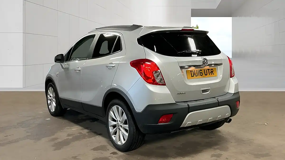 Used 2016 Vauxhall Mokka Se Silver - Interior and Exterior details 3