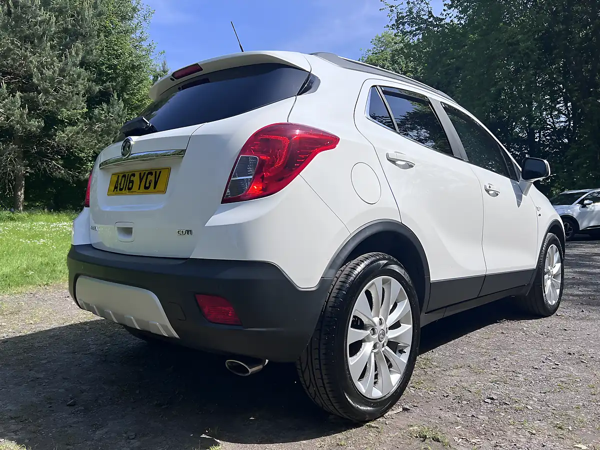 Used 2016 Vauxhall Mokka Se White - Interior and Exterior details 13