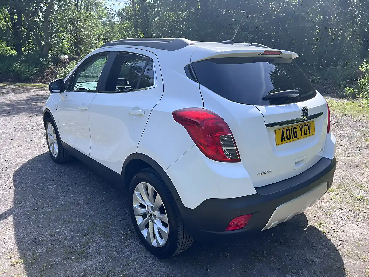 Used 2016 Vauxhall Mokka Se White - Interior and Exterior details 4
