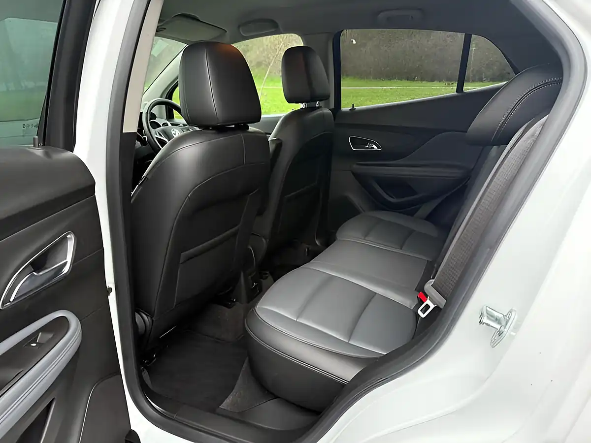 Used 2016 Vauxhall Mokka Se White - Interior and Exterior details 13